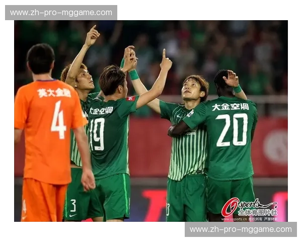 钱塘潮涌，鲁风泱泱：绿城与鲁能的十年恩怨情仇，绿茵场上的传奇篇章